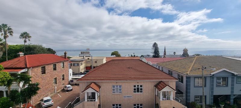 To Let 4 Bedroom Property for Rent in Mossel Bay Central Western Cape